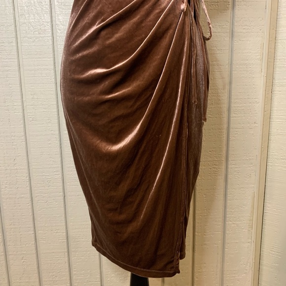 ASTR The Label velvet cold shoulder wrap dress, size small. - Picture 6 of 7